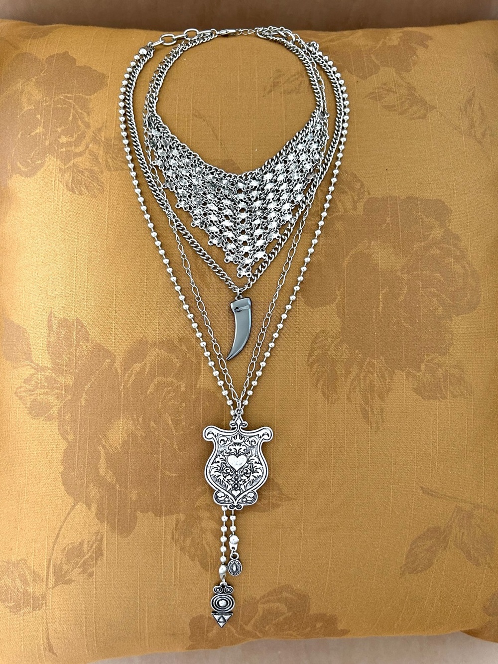 Free People Sage Extreme Layer Silver Toned Pendants Adjustable Necklace NWOT